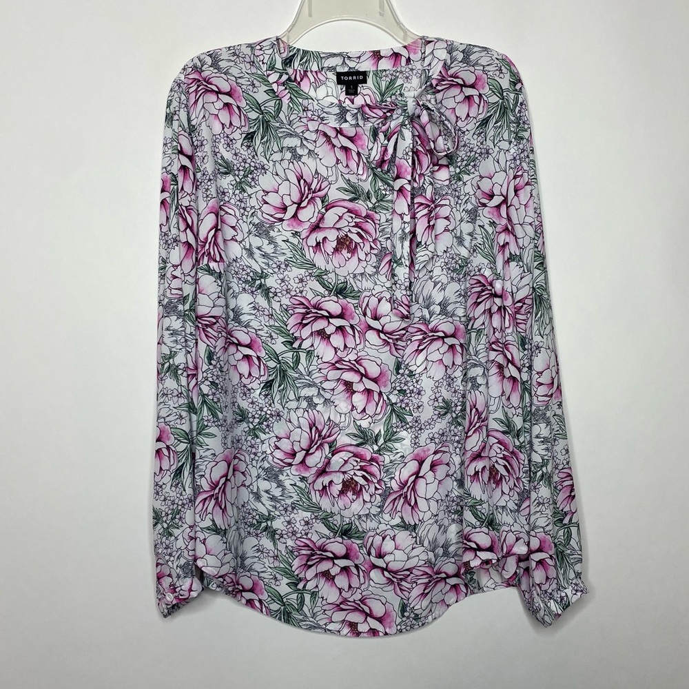 Torrid Georgette Bow Tie Blouse 1X Floral - Picture 9 of 10